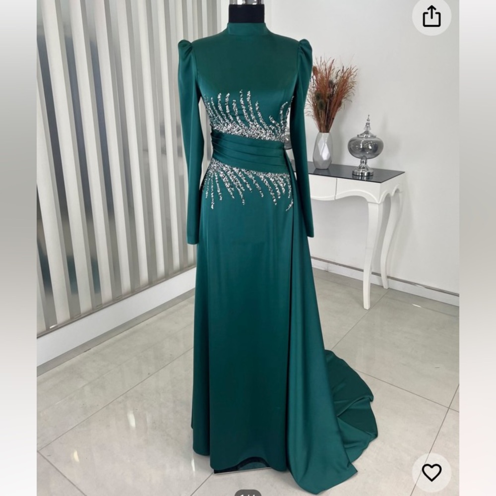 Modest dress